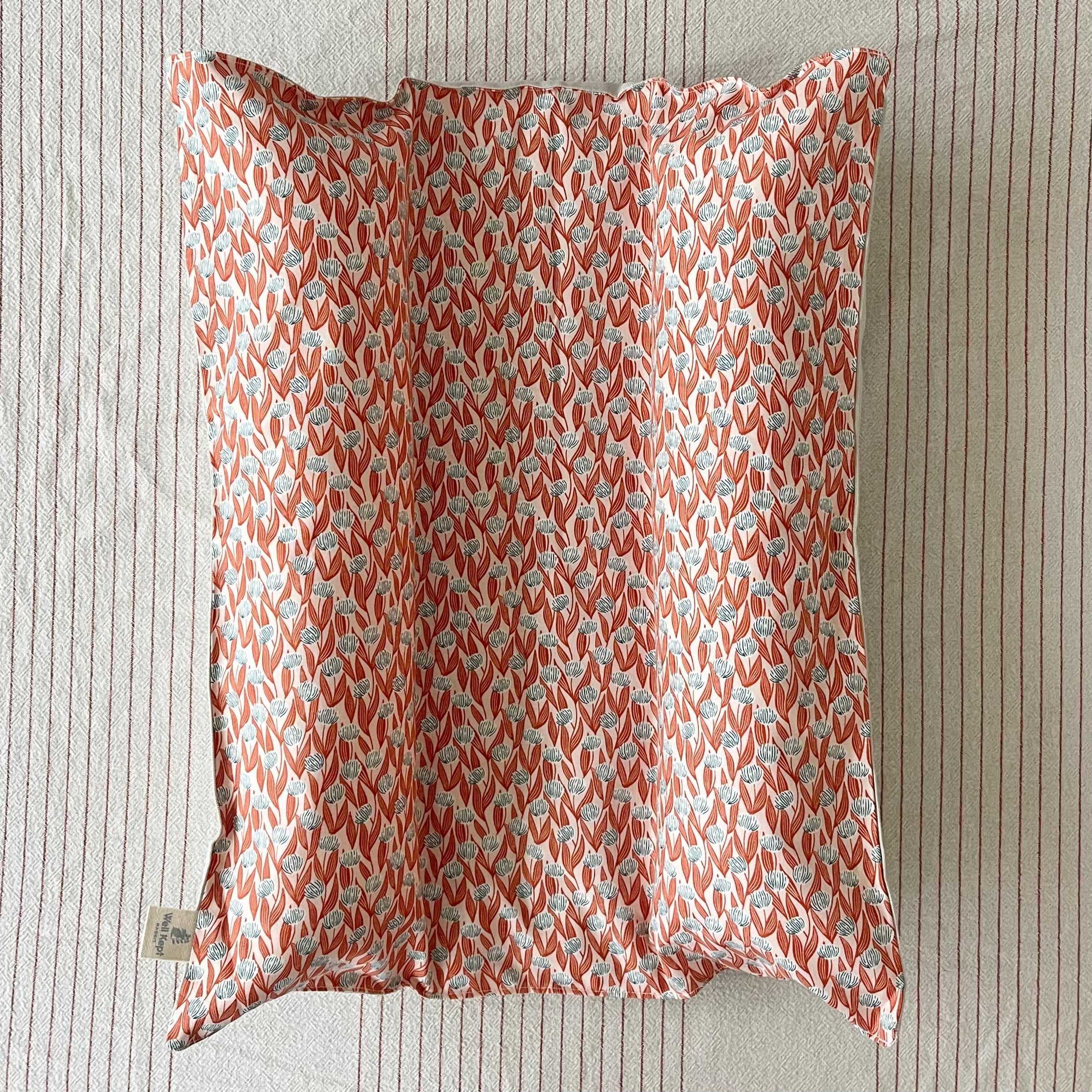 NEW! Hop n' Flop Snuggle Bed