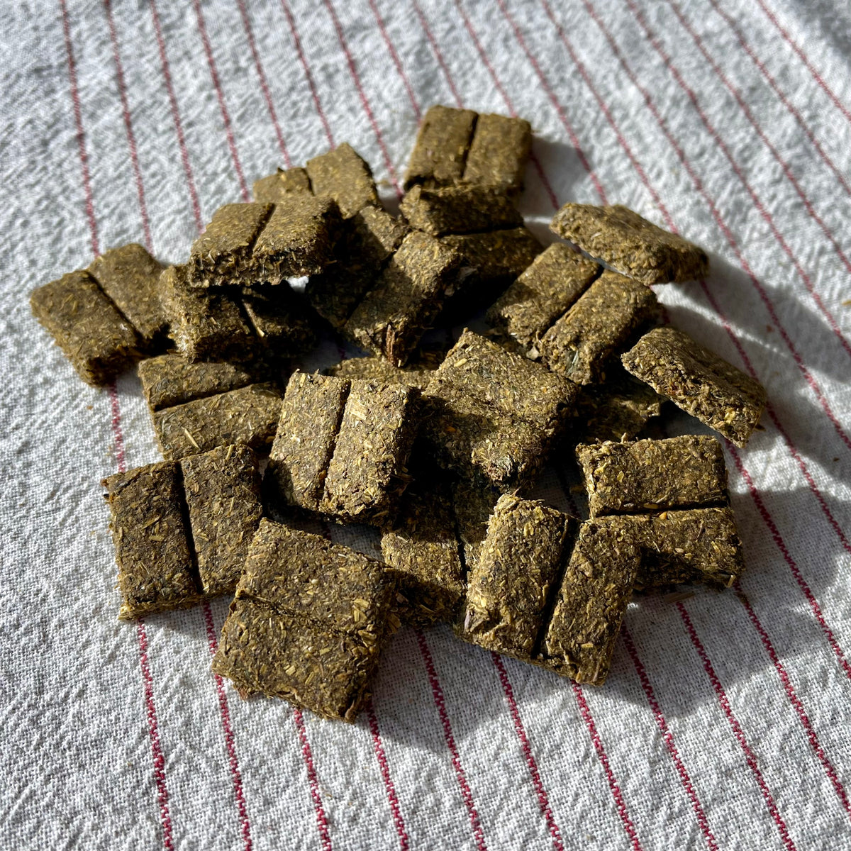Healthy Weight Gain Tablets – All-Natural Herbal Treats for Rabbits