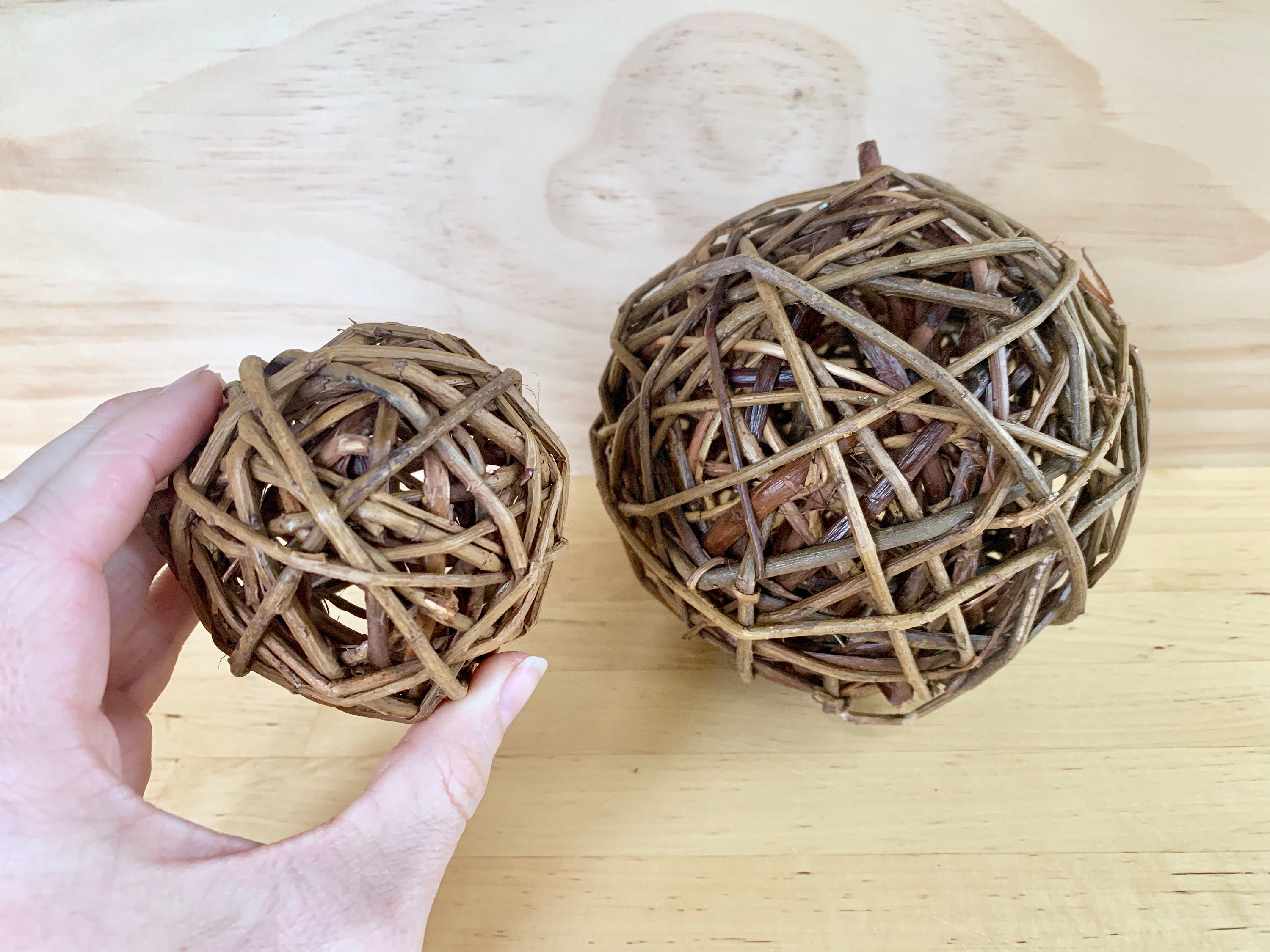 Mini Willow Ball | Healthy Chew Toy for Bunny Rabbits, Guinea Pigs, Chinchillas, Hamsters, Rats, Small Pets